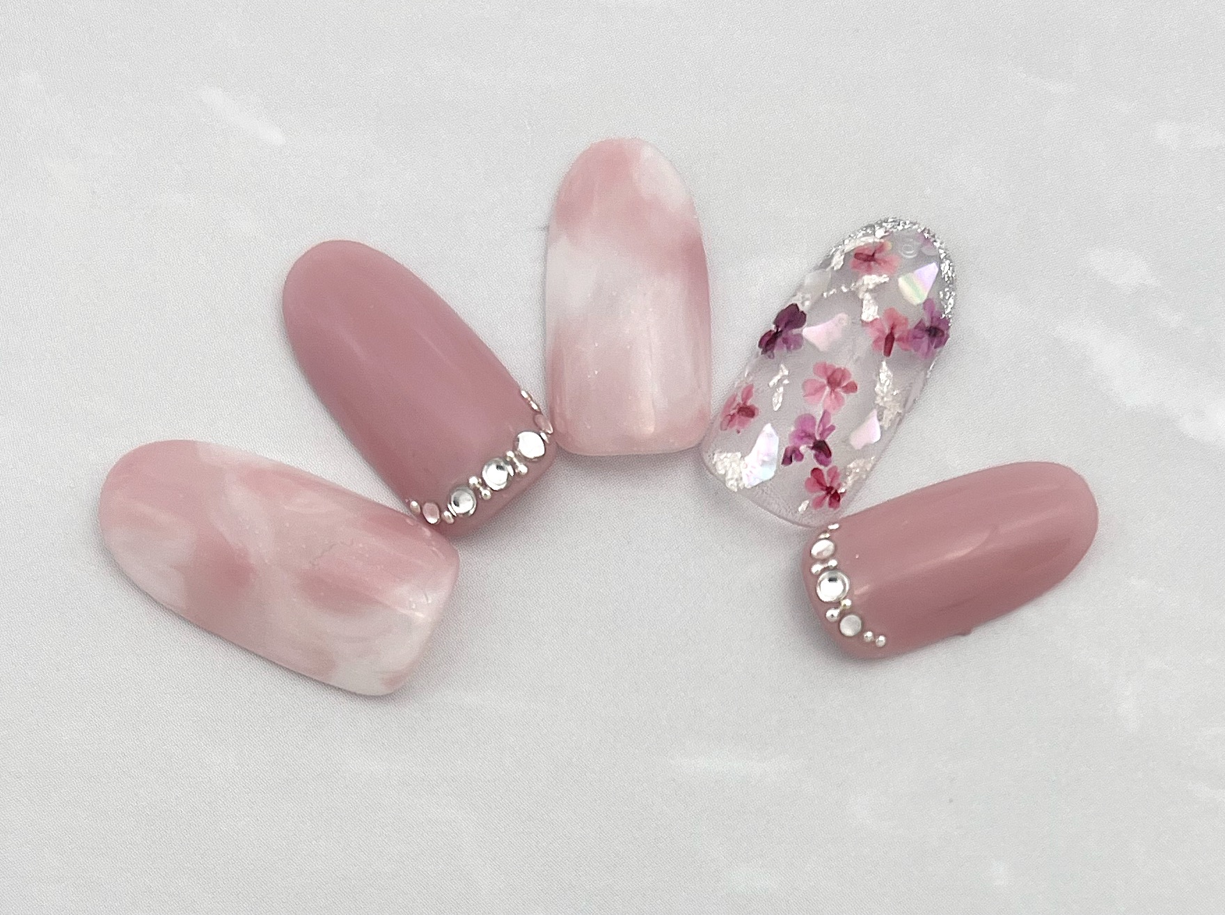 No 0 Yen ネイルルージュ Nail Rouge 中野坂上のネイルサロン